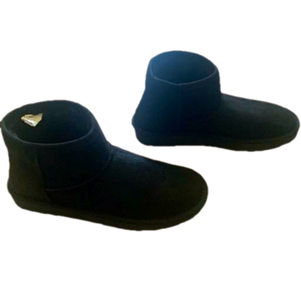 Arizona Jean Company Black Suede Ankle Snow Ugg Booties - Picture 5 of 11